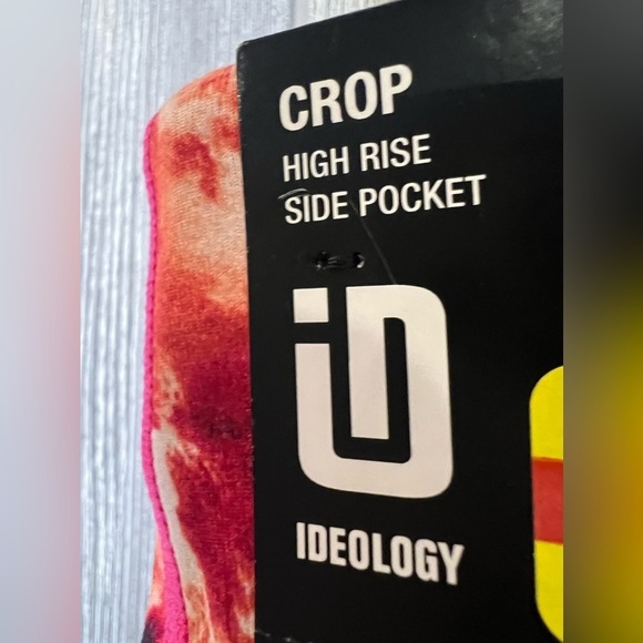 001. Nwt Id Ideology Plus Size Compression Tie-Dye Side-Pocket Crop Leggings 2X - Picture 9 of 9